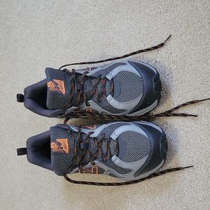 Men's new balance trail running shoes size 11